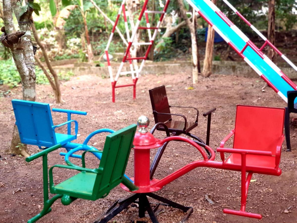 Amritham Holidays Homestay Trivandrum Thiruvananthapuram Buitenkant foto