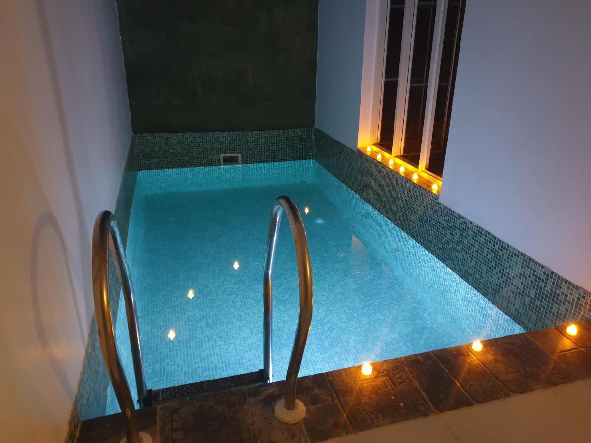 Amritham Holidays Homestay Trivandrum Thiruvananthapuram Buitenkant foto