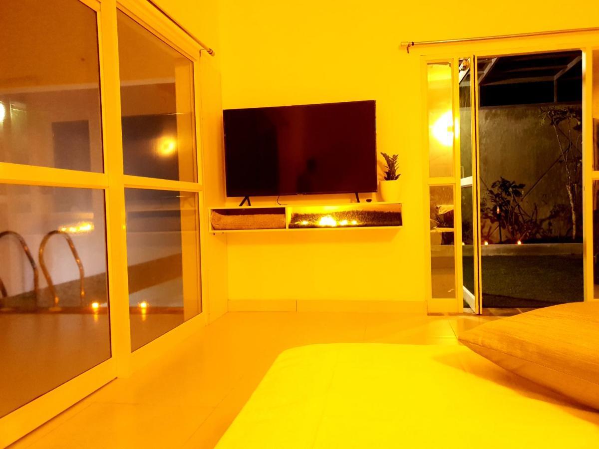Amritham Holidays Homestay Trivandrum Thiruvananthapuram Buitenkant foto