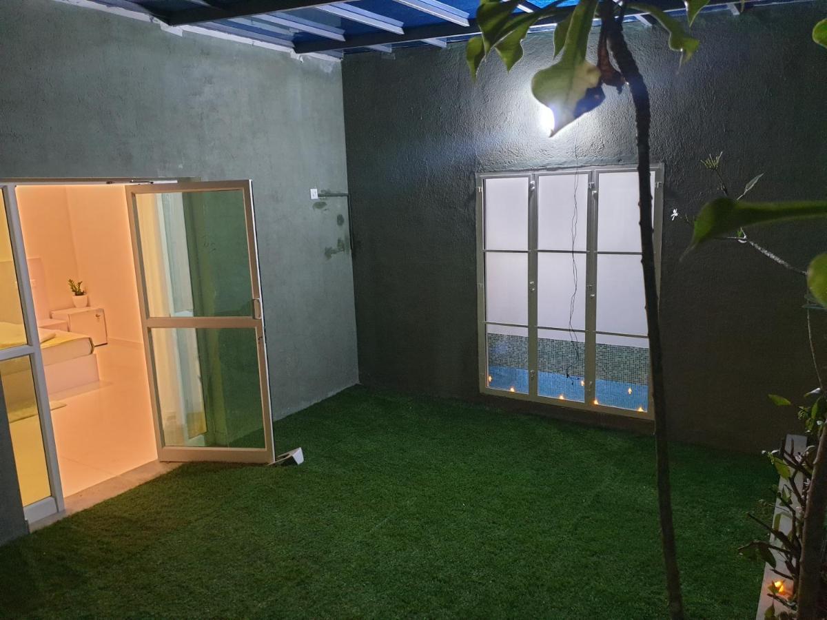 Amritham Holidays Homestay Trivandrum Thiruvananthapuram Buitenkant foto