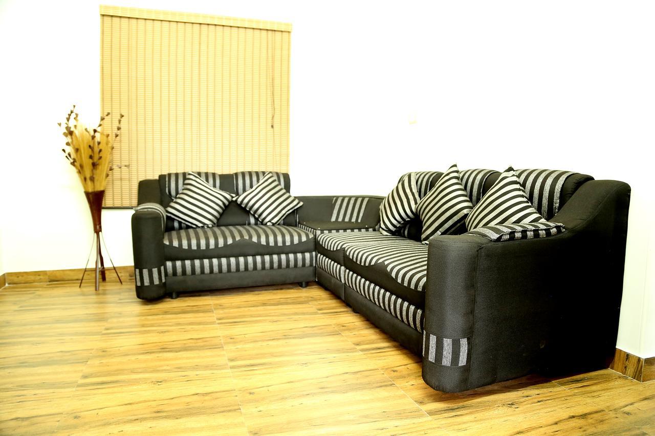 Amritham Holidays Homestay Trivandrum Thiruvananthapuram Buitenkant foto