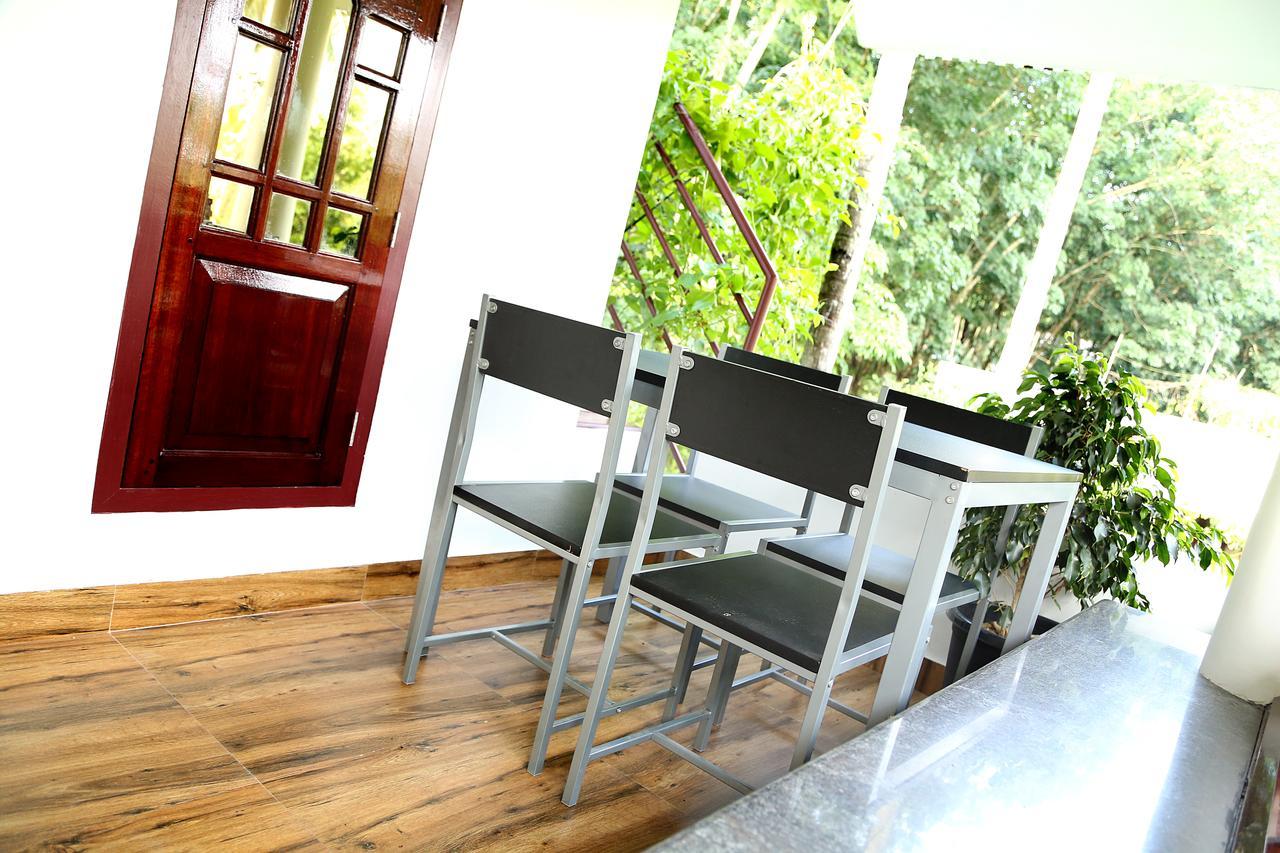 Amritham Holidays Homestay Trivandrum Thiruvananthapuram Buitenkant foto